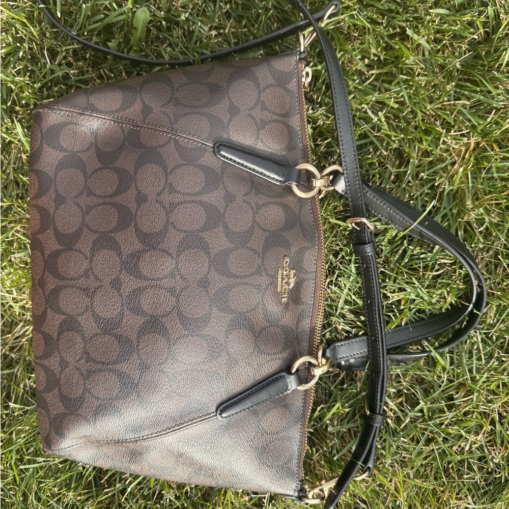 Coach Signature Brown and Black Shoulder Bag